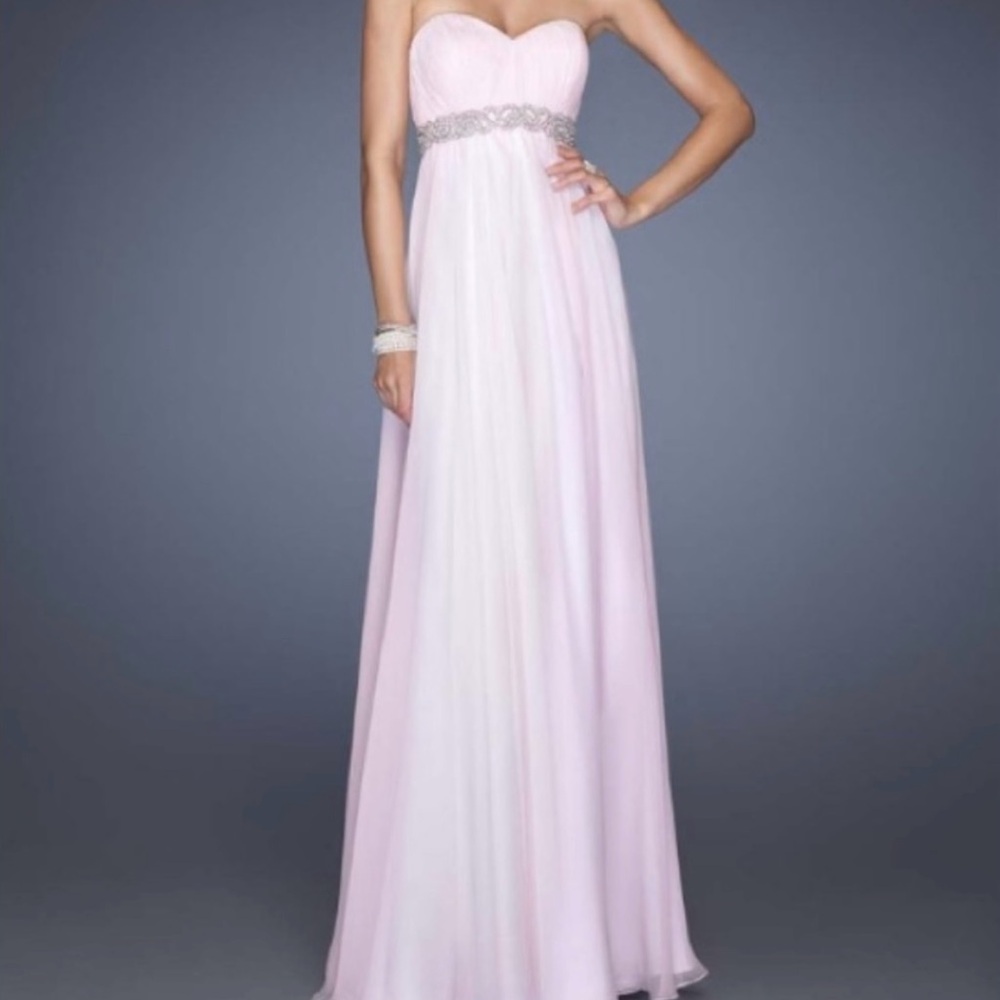 BNWT La Femme Light Pink Strapless Wedding Dress